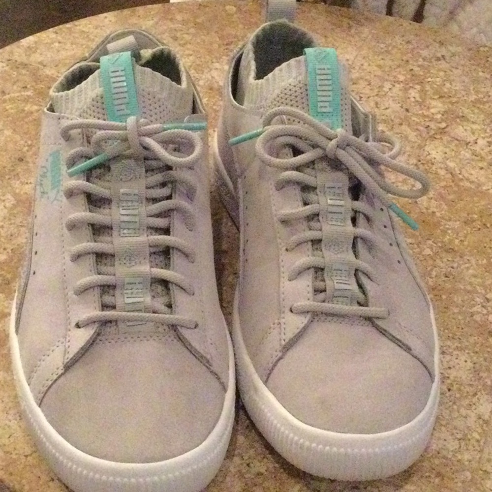Gray  & mint green puma